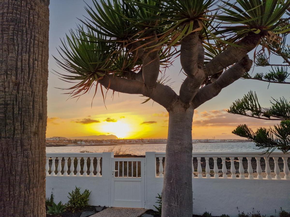 Villa La Maja Beachfront Corralejo Eksteriør billede