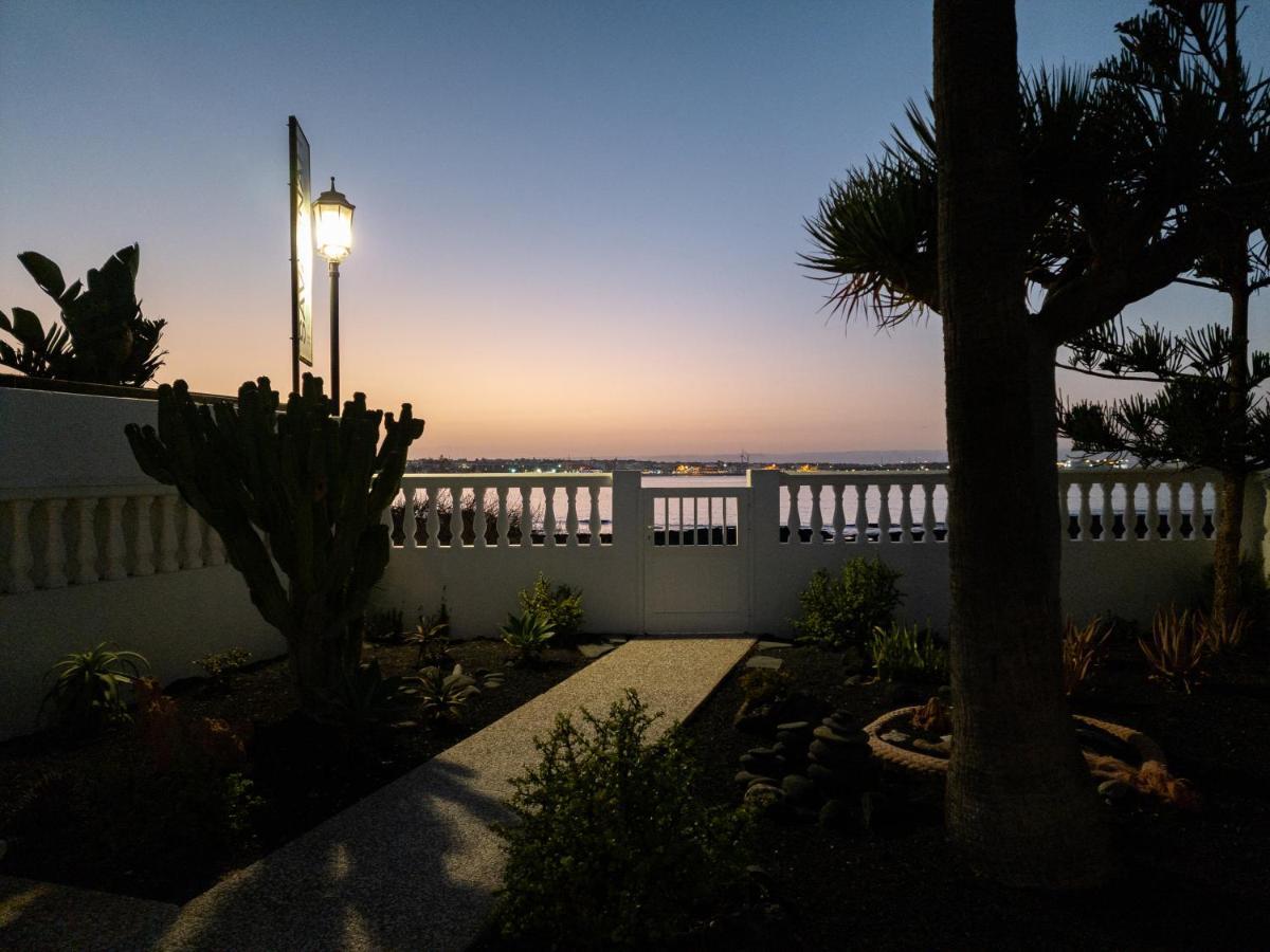 Villa La Maja Beachfront Corralejo Eksteriør billede